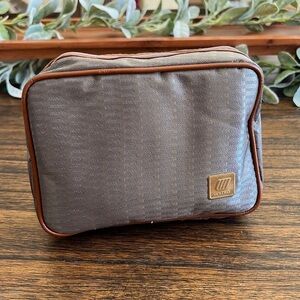 Vintage UNITED Airlines Passenger Travel Kit First Class Overnight Toiletry Bag